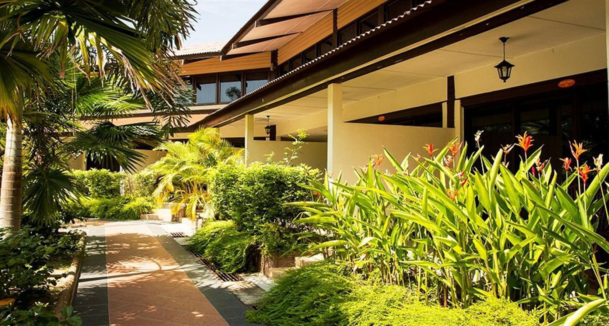 Pangkor Sandy Beach Resort Кампонг-Пасир-Богак Экстерьер фото