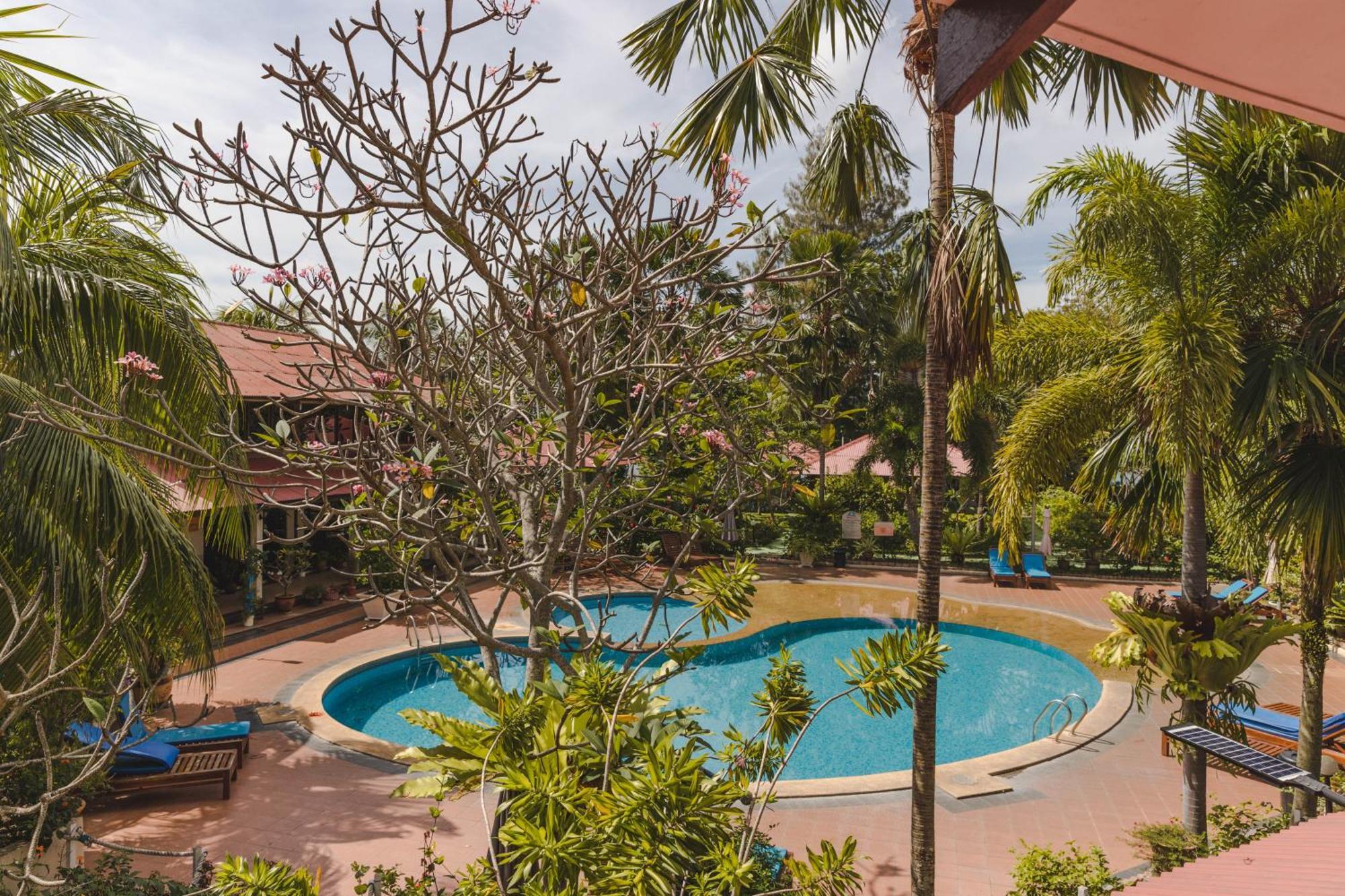 Pangkor Sandy Beach Resort Кампонг-Пасир-Богак Экстерьер фото