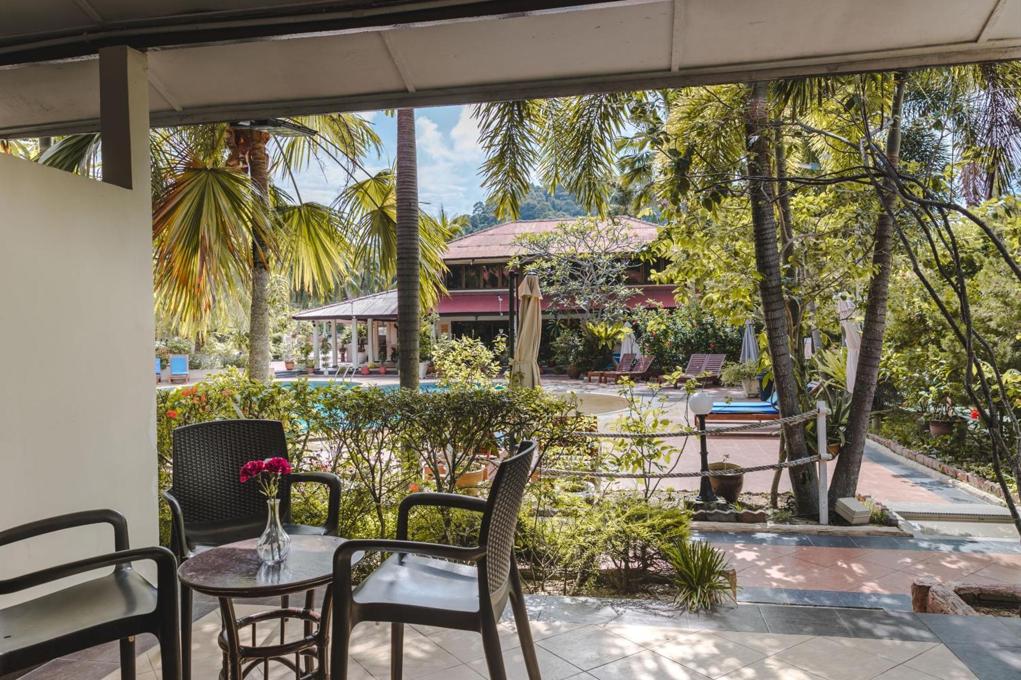 Pangkor Sandy Beach Resort Кампонг-Пасир-Богак Экстерьер фото